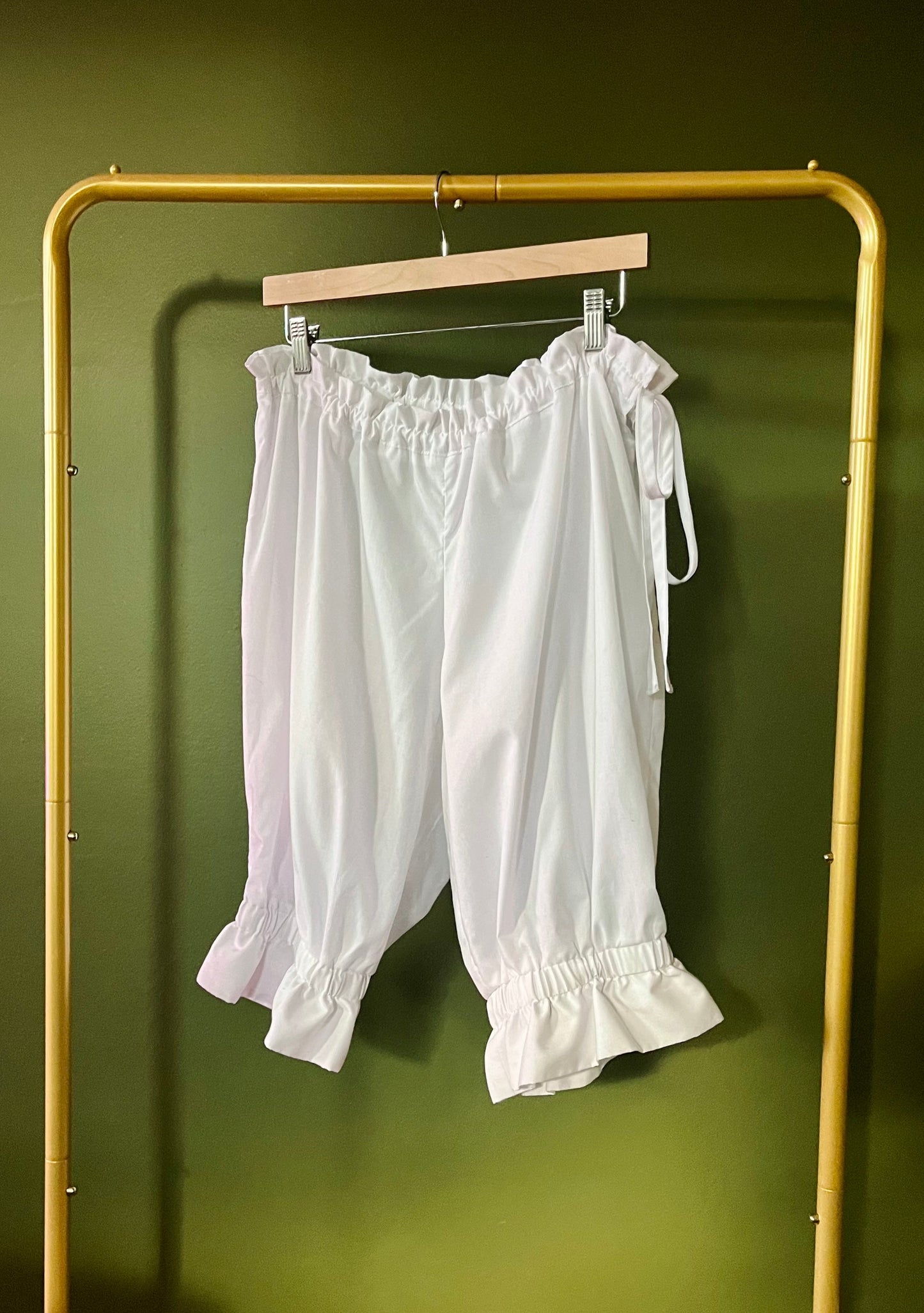 Knee-length Bloomers